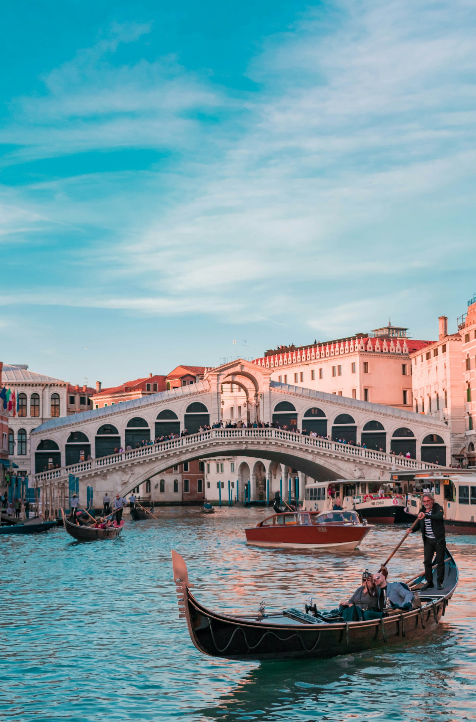 Kanal und historische Häuser in Venedig